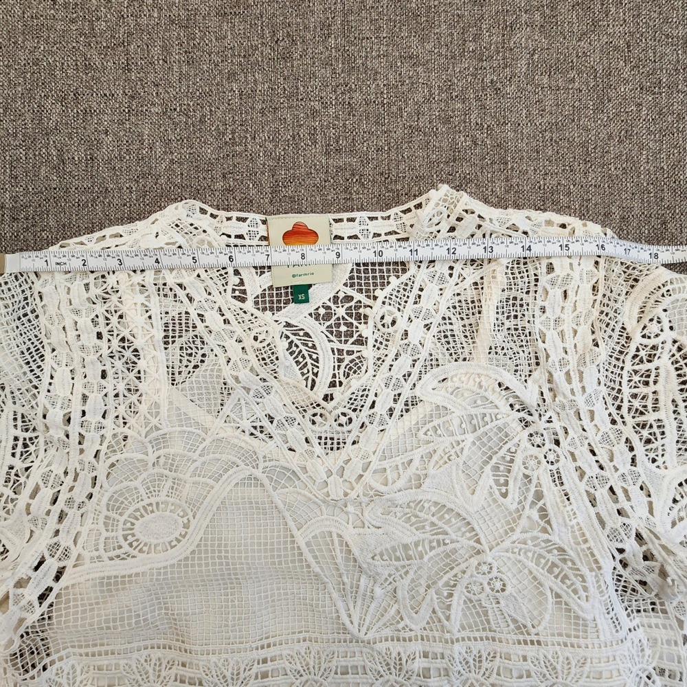 Listing for @susieq557 FARM Rio Off White Guipure Crop Top Blouse Sz. XS - Picture 8 of 16